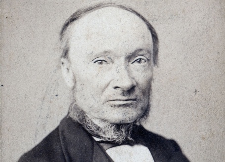 Slik såg Ivar Aasen ut i 1871 i ein alder av 58 år. Han er framleis ein populær mann. Foto: Carl Cristian Wishmann