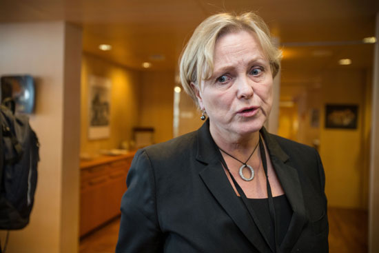 FREDAR LOKALAVISENE: Kulturminister Thorhild Widvey kuttar likevel ikkje i opplagsgrensene for produksjonstilskotet til lokalaviser. Foto: Audun Braastad / NTB scanpix