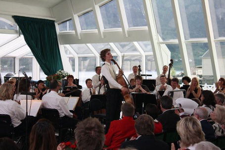Kringkastingsorkesteret på konsert under Hardanger musikkfestival ved Ullensvang Hotell. Foto: Kork