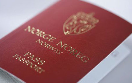 Det kan bli strengare krav for å få norsk statsborgarskap. Det reagerer mange på. Illustrasjonsfoto