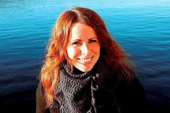 Forfattaren Gunnhild Øyehaug er årets festspeldiktar under Dei nynorske festspela i Ørsta. Foto: Margunn Sundfjord / NPK