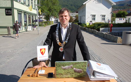 Alfred Bjørlo er ordførar for Eid kommune. (Arkivfoto)