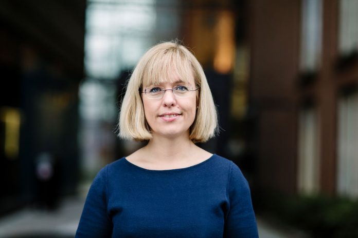 Språkdirektør Åse Wetås er kritisk til helsespråket i Helse Bergen. Foto: Språkrådet
