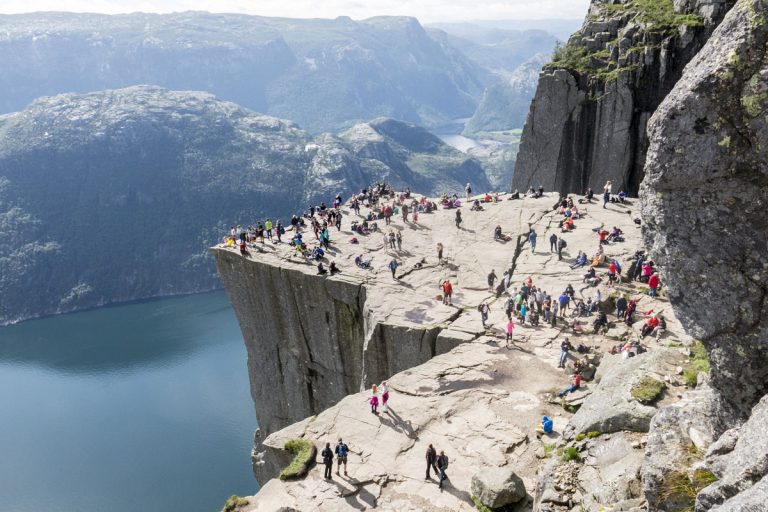 Rogaland: Uklokt å gå for Vestland