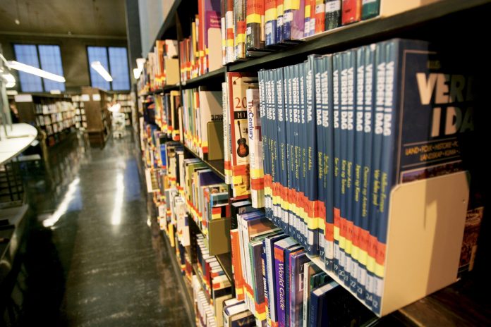 Folkebiblioteka tilbyr meir enn bøker. I 2017 var det nesten 50.000 arrangement i folkebiblioteka. Foto: Ørn E. Borgen / NTB scanpix / NPK