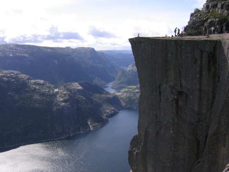 Strand får Preikestolen