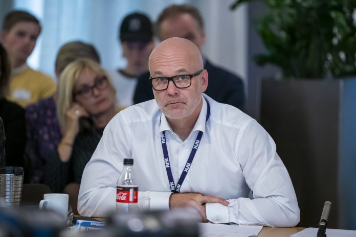 Kringkastingssjef Thor Gjermund Eriksen fortalde Kringkastingsrådet at kanalen ligg godt an til å klara kravet om 25 prosent nynorsk i NRK. Foto: Heiko Junge / NTB scanpix / NPK