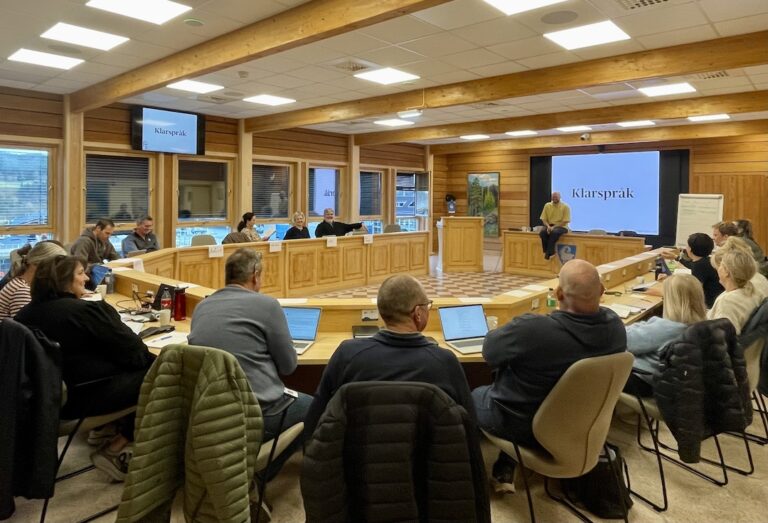 Vinje kommune kursar tilsette i klarspråk på nynorsk – ser effekten allereie